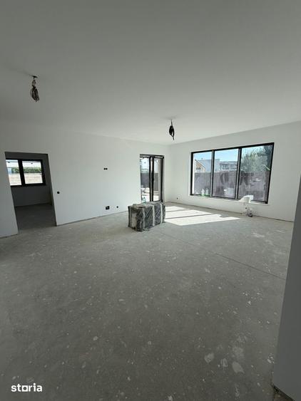 Casă cu 4 camere cu Teren 509 Mp în Cetate