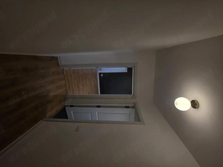 Apartament cu 3 camere semidecomandat în Gara de Nord
