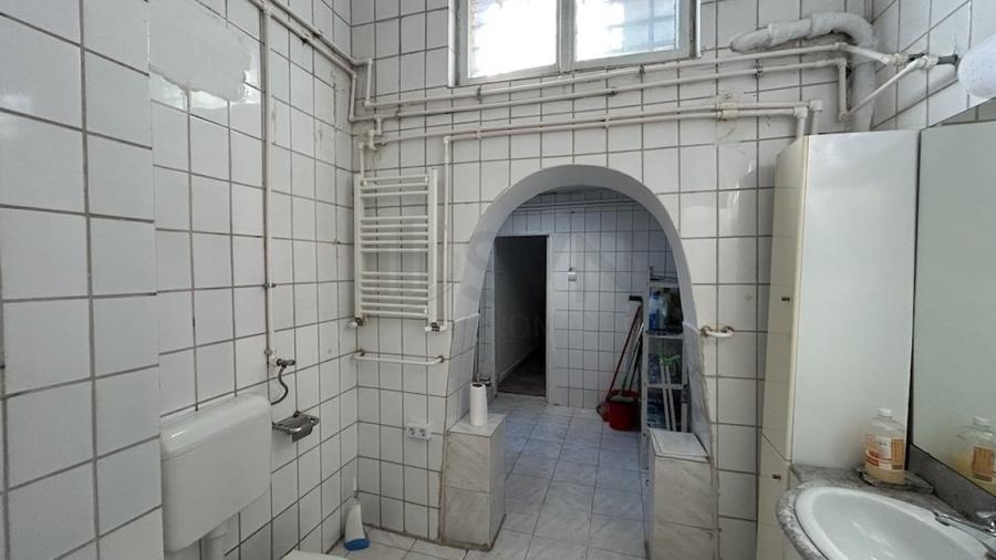 Apartament cu 3 camere circular, mobilat în Ferdinand