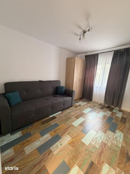 Apartament cu 4 camere în Mărăști
