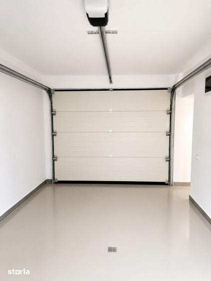 Casă cu 5 camere cu Teren 236 Mp în Exterior Vest