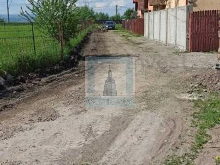 Teren Construcții intravilan de 800 mp, în Prejmer
