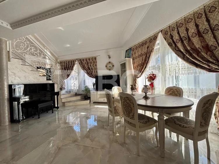 Casă cu 6 camere cu Teren 464 Mp în Central