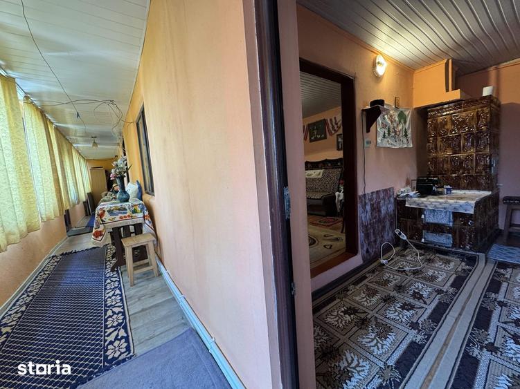 Casă cu 5 camere cu Teren 1153 Mp în Central