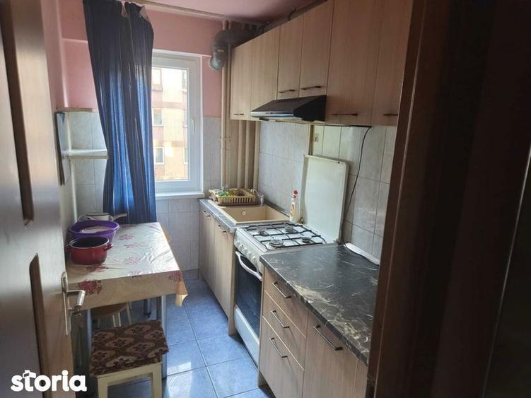 Inchiriez Apartament cu 2 camere - 1