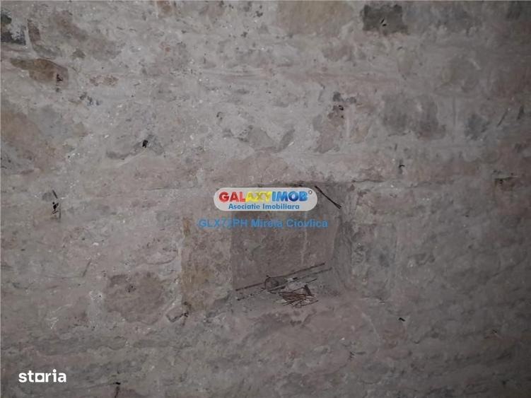 Casă cu 6 camere cu Teren 267 Mp în Ultracentral