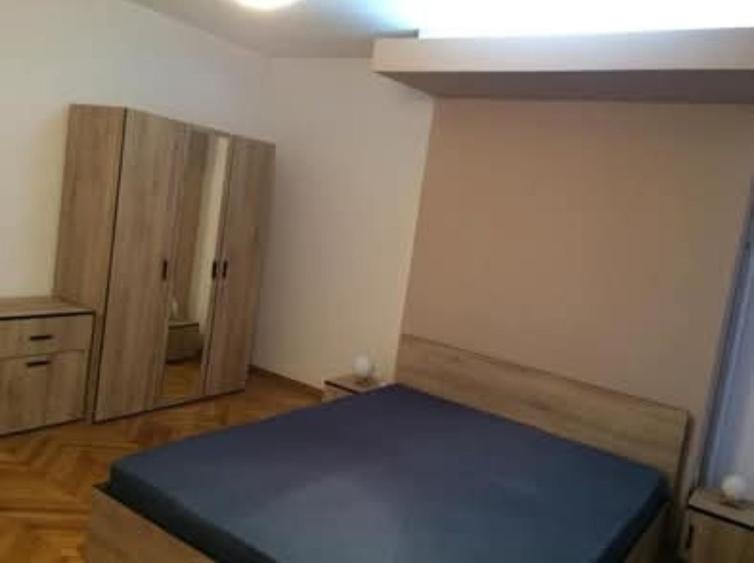 Apartament cu 2 camere decomandat în Alexandriei