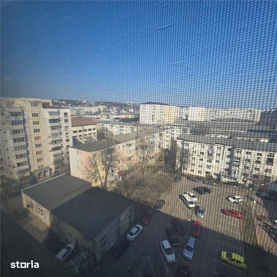 Apartament cu 3 camere decomandat în Dacia