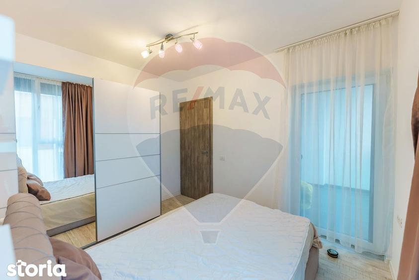 Apartament cu 2 camere semidecomandat, mobilat în Central