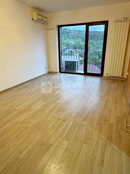 Apartament cu 2 camere decomandat, mobilat în Frumoasa