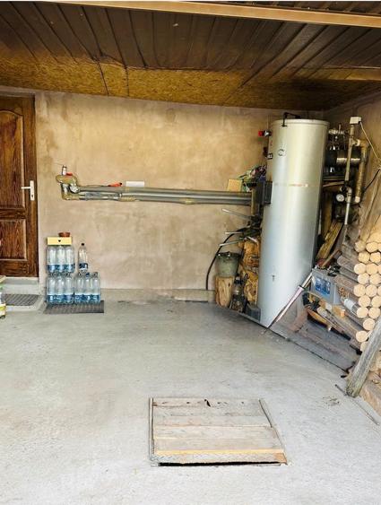 Casă cu 4 camere în Frumușani