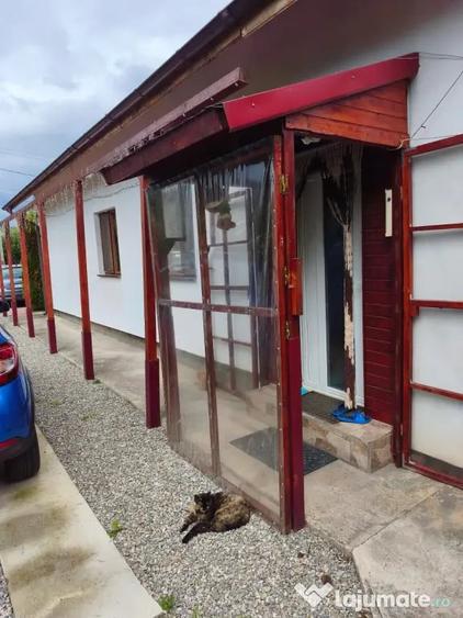Casă cu 3 camere în Breaza de Sus