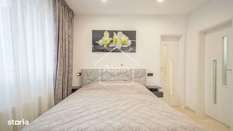 Apartament cu 4 camere decomandat în Tractorul