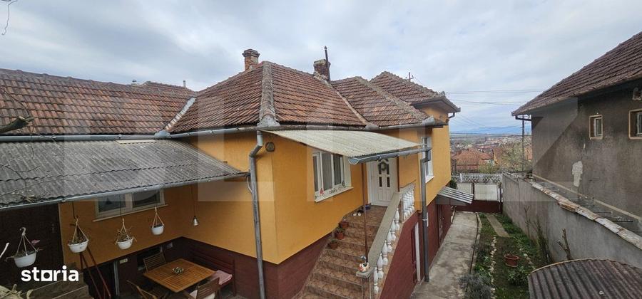 Casă cu 4 camere în Hășdat