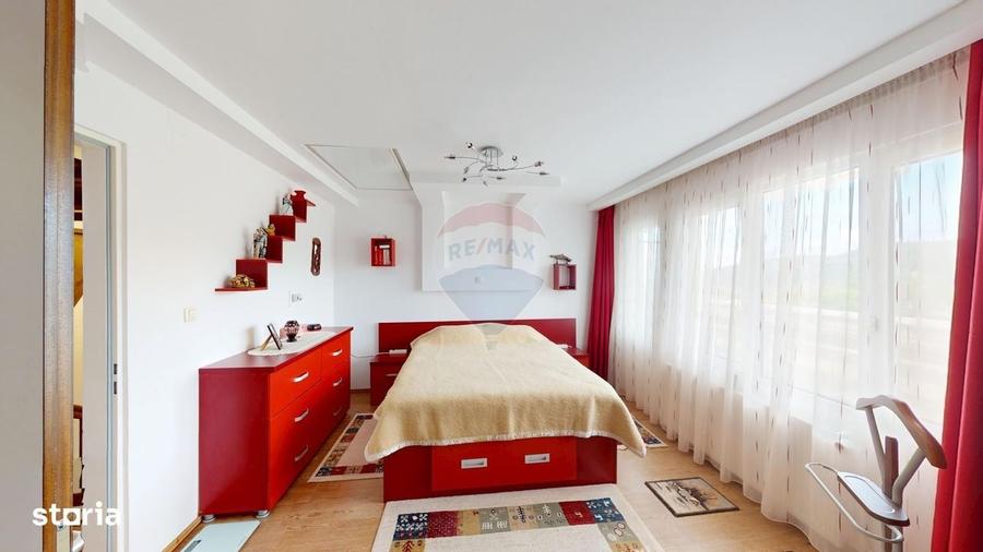 Casă cu 4 camere cu Teren 800 Mp în Cheile Râșnoavei