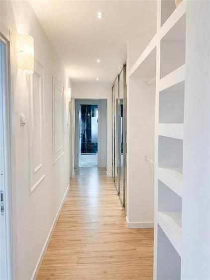 Apartament cu 3 camere decomandat în Rogerius