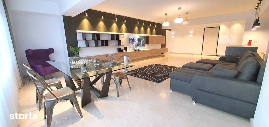 Apartament cu 4 camere în Dămăroaia