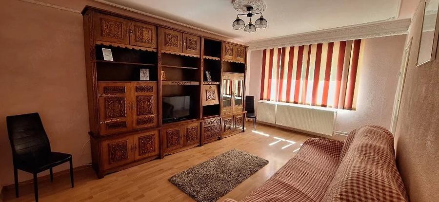 Apartament cu 2 camere decomandat în Călărași