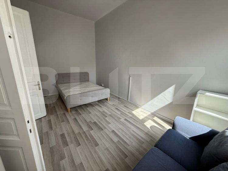 Apartament cu 2 camere semidecomandat, mobilat în Central