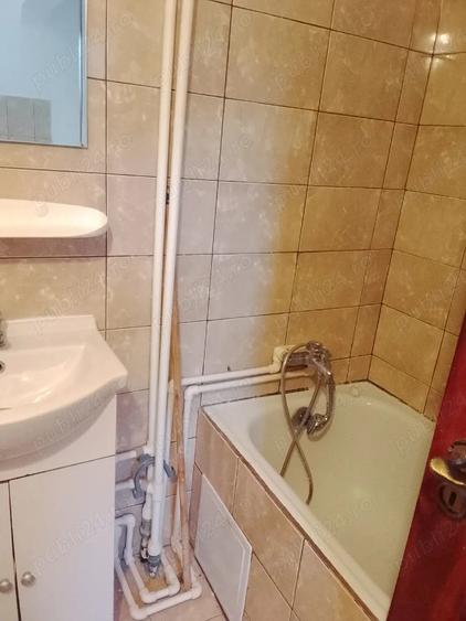 Garsonieră decomandată în CET