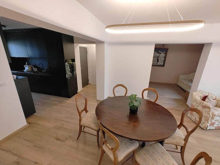 Apartament cu 4 camere decomandat, mobilat în Traian