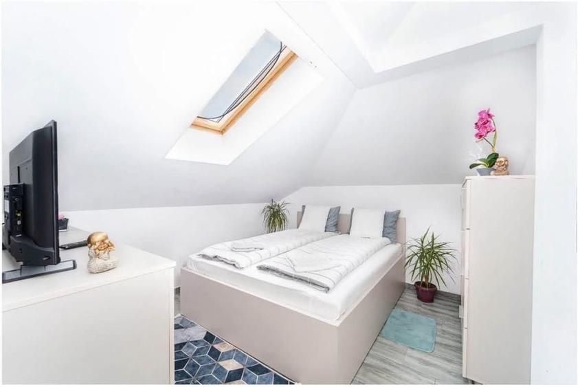 Apartament cu 2 camere decomandat în Giroc