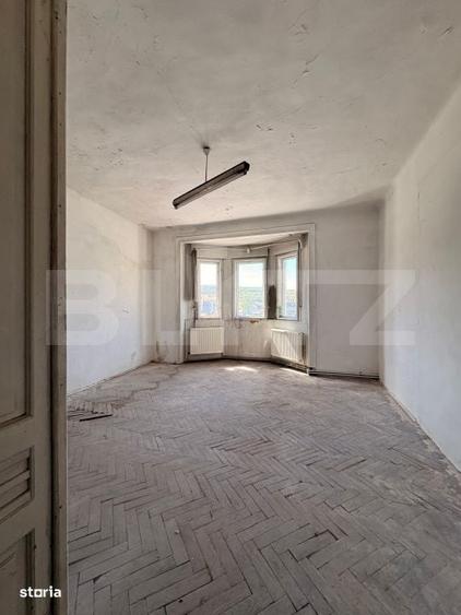 Spațiu comercial, de 1,200 mp, în Răcăștia