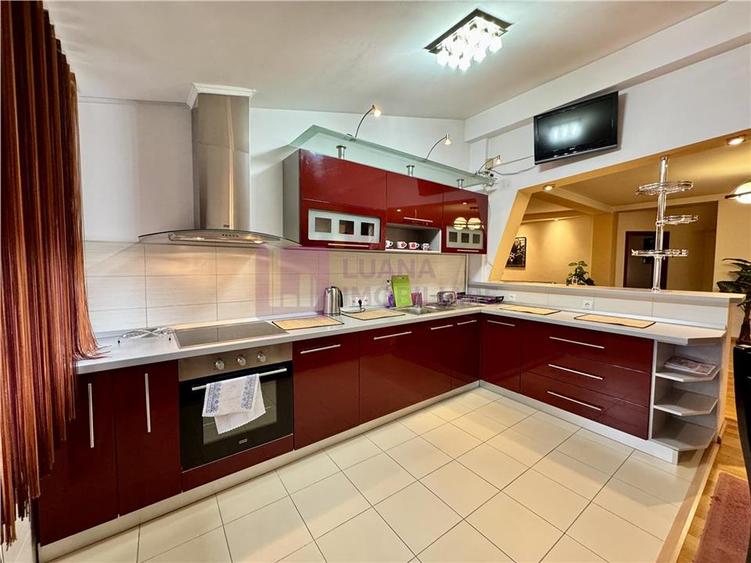 Apartament cu 3 camere decomandat, mobilat în Aeroport
