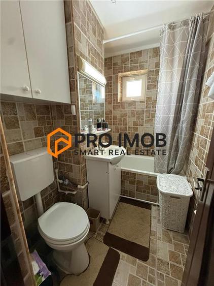Apartament cu 2 camere decomandat, mobilat în Micro 5