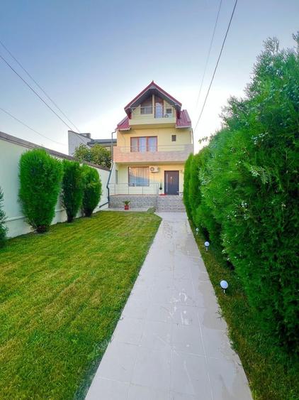 Casă individuală cu 4 camere cu Canalizare în Nord