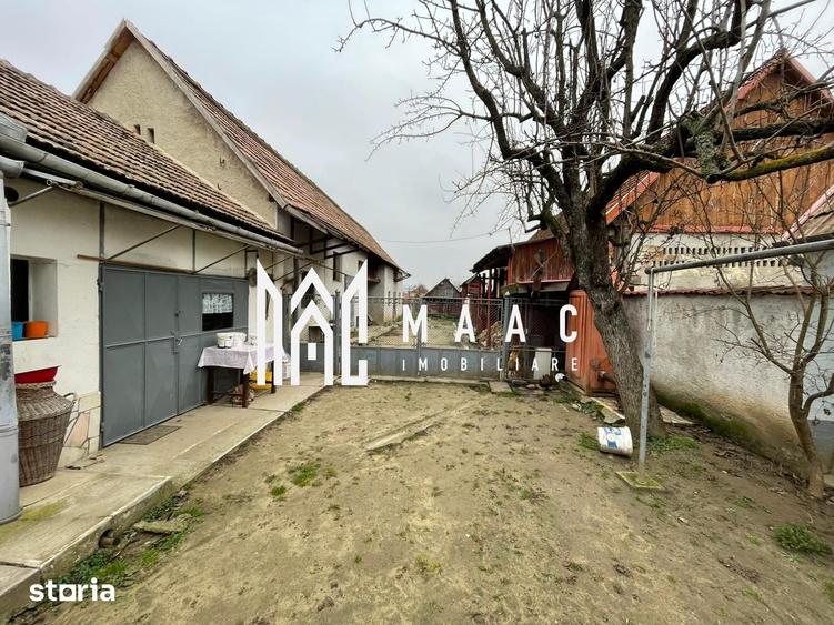Casă cu 8 camere cu Teren 4500 Mp în Șeica Mare