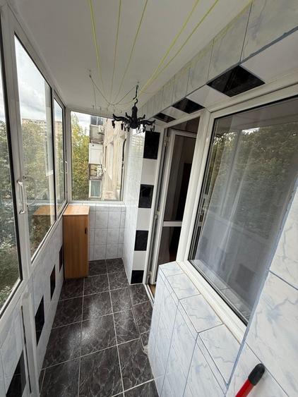Apartament de 2 camere in zona Lujerului la 2 3 minute de metrou - 1
