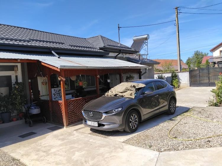 Casă cu 5 camere cu Teren 1200 Mp în Dobrosloveni