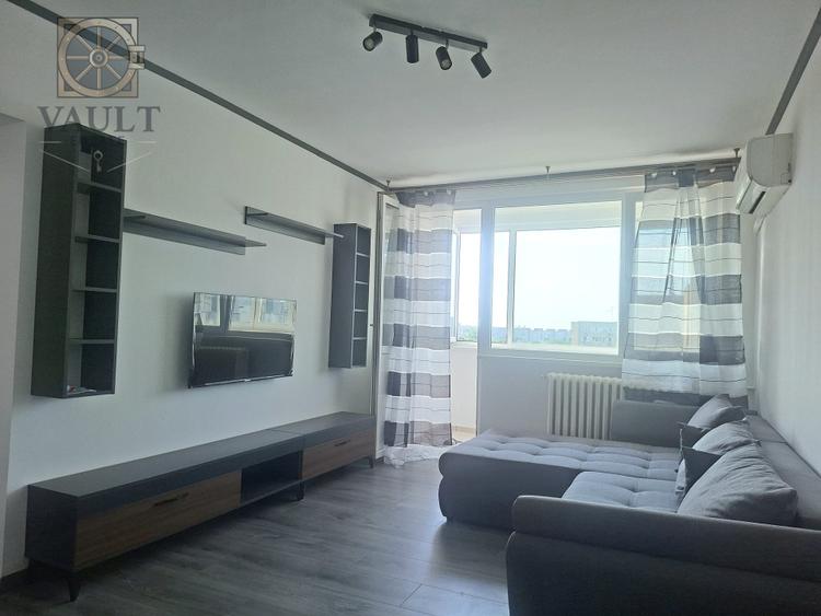 Apartament cu 2 camere semidecomandat, mobilat în Alexandru Obregia