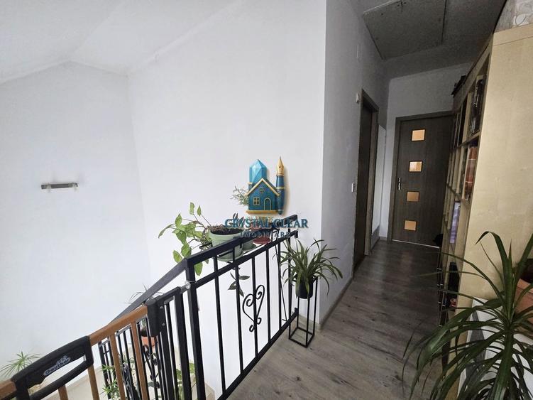 Casă individuală cu 4 camere cu Canalizare în Sângeorgiu de Mureș