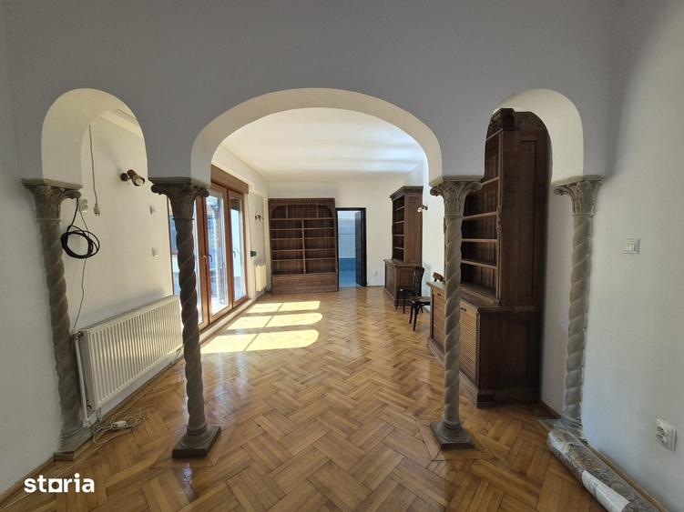 Casă cu 4 camere cu Teren 204 Mp în Ștefan cel Mare