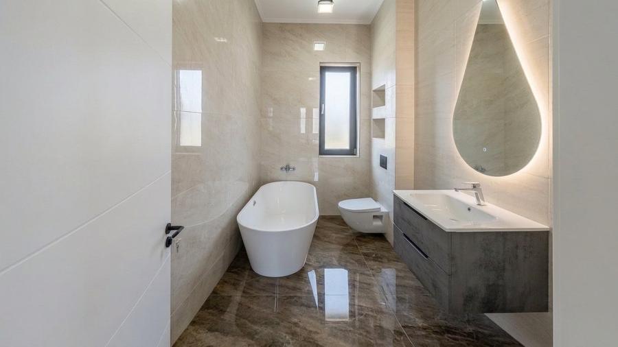 Casă cu 5 camere cu Canalizare în Pantelimon