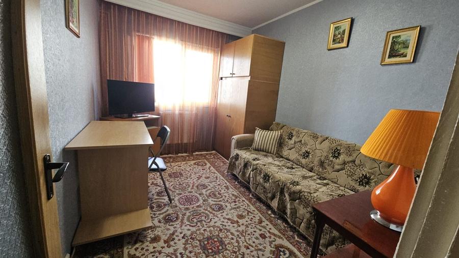 Piata farului-apartament 3 camere cu gaze - 13