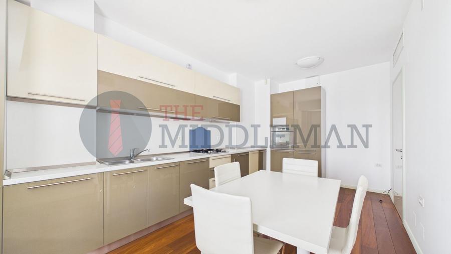 Apartament cu 3 camere decomandat, mobilat în Kiseleff