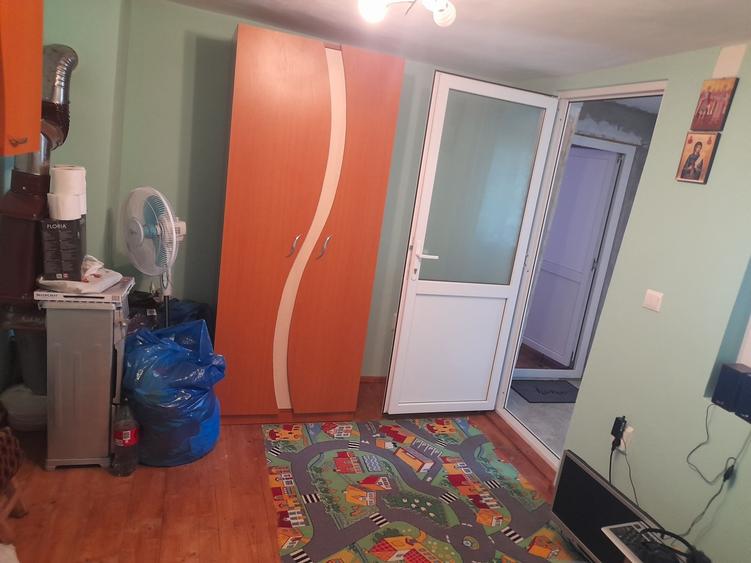 Casă cu 3 camere în Central