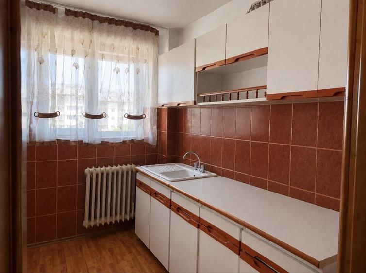 Apartament cu 2 camere semidecomandat în Kiseleff