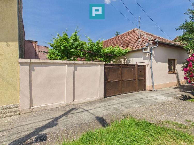 Casă individuală cu 3 camere cu Teren 846 Mp în Pârneava