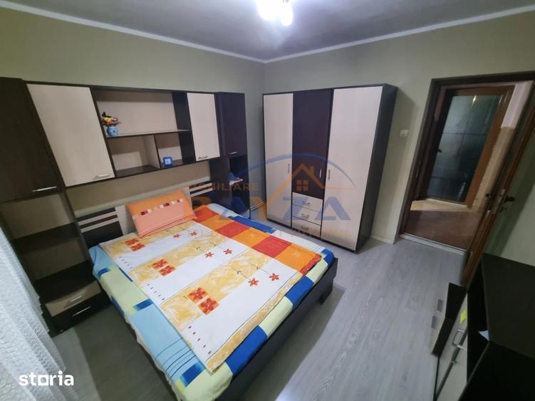 Apartament cu 3 camere decomandat în Săsar