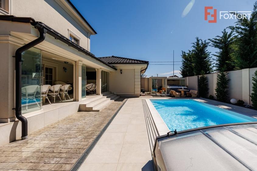 Casă individuală cu 6 camere cu Piscina în Moșnița Nouă