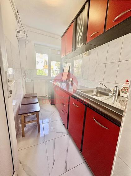 Apartament 3 Camere Decomandat de #206;nchiriat Zona Ciresica - 1