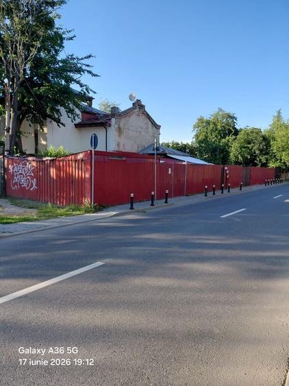 Casă cu 4 camere cu Teren 670 Mp în Tei