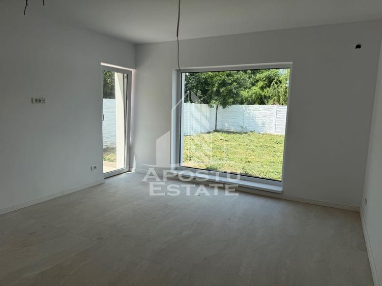 Duplex cu 4 camere cu Canalizare în Ghiroda