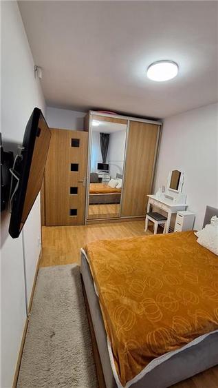 Apartament cu 4 camere decomandat, mobilat în Complex Studențesc