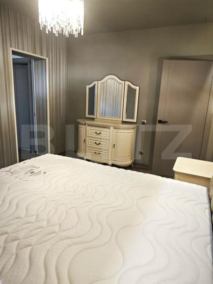 Apartament cu 3 camere decomandat, mobilat în Central