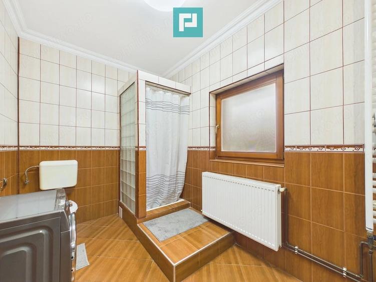 Casă cu 2 camere cu Teren 1025 Mp în Micălaca